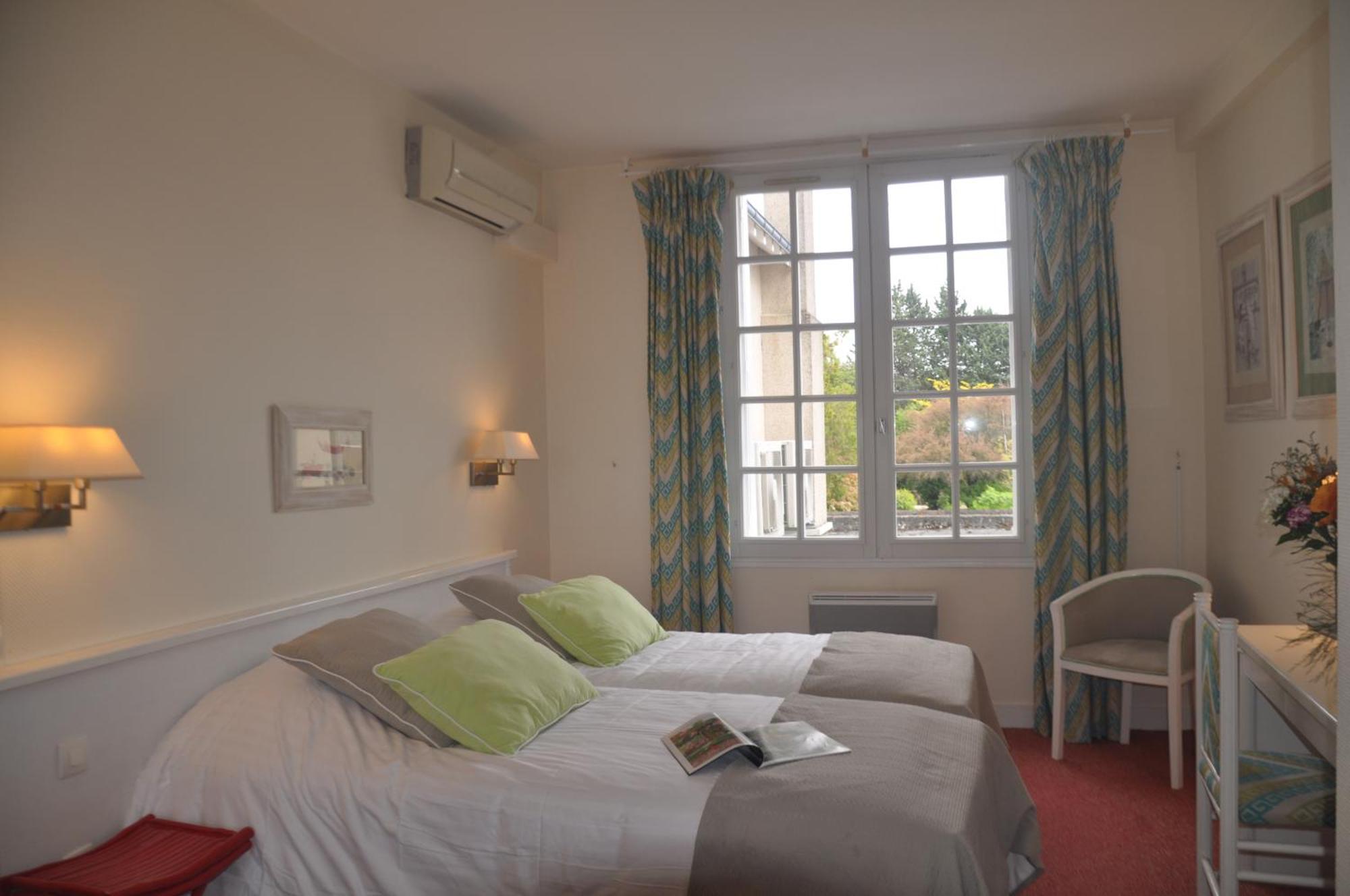 Chitenay Logis Auberge Du Centre מראה חיצוני תמונה